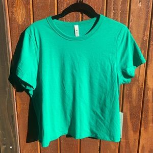 Lululemon Classic fit cotton blend T